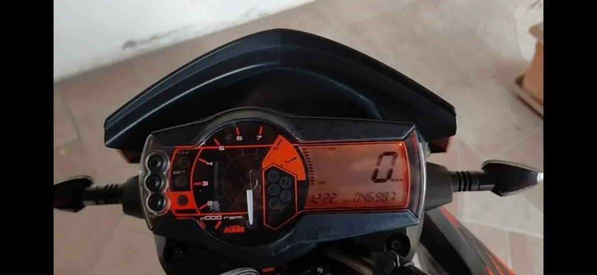 KTM 690 Supermoto (2007 - 12) (3)
