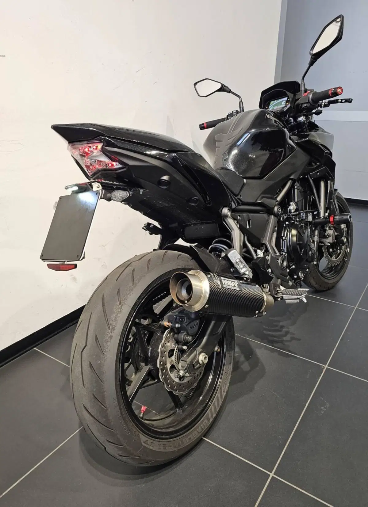 Kawasaki Z 650 (2025 - 26) (4)