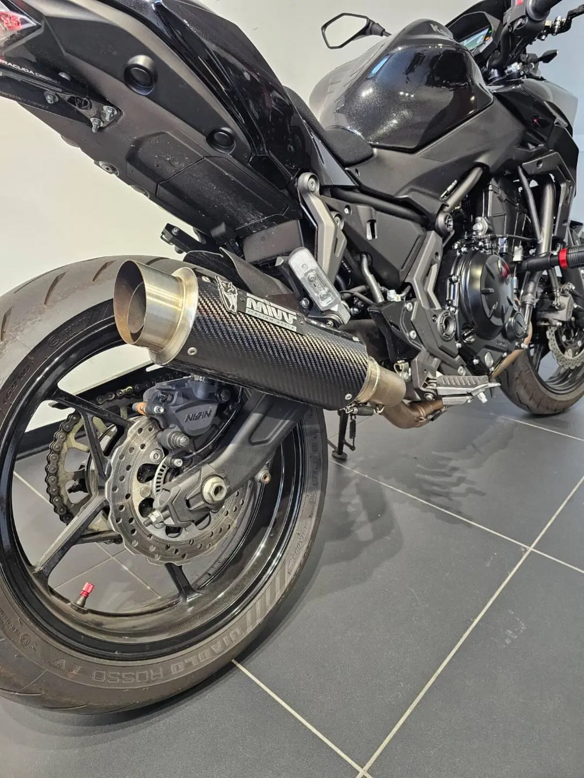 Kawasaki Z 650 (2025 - 26) (6)
