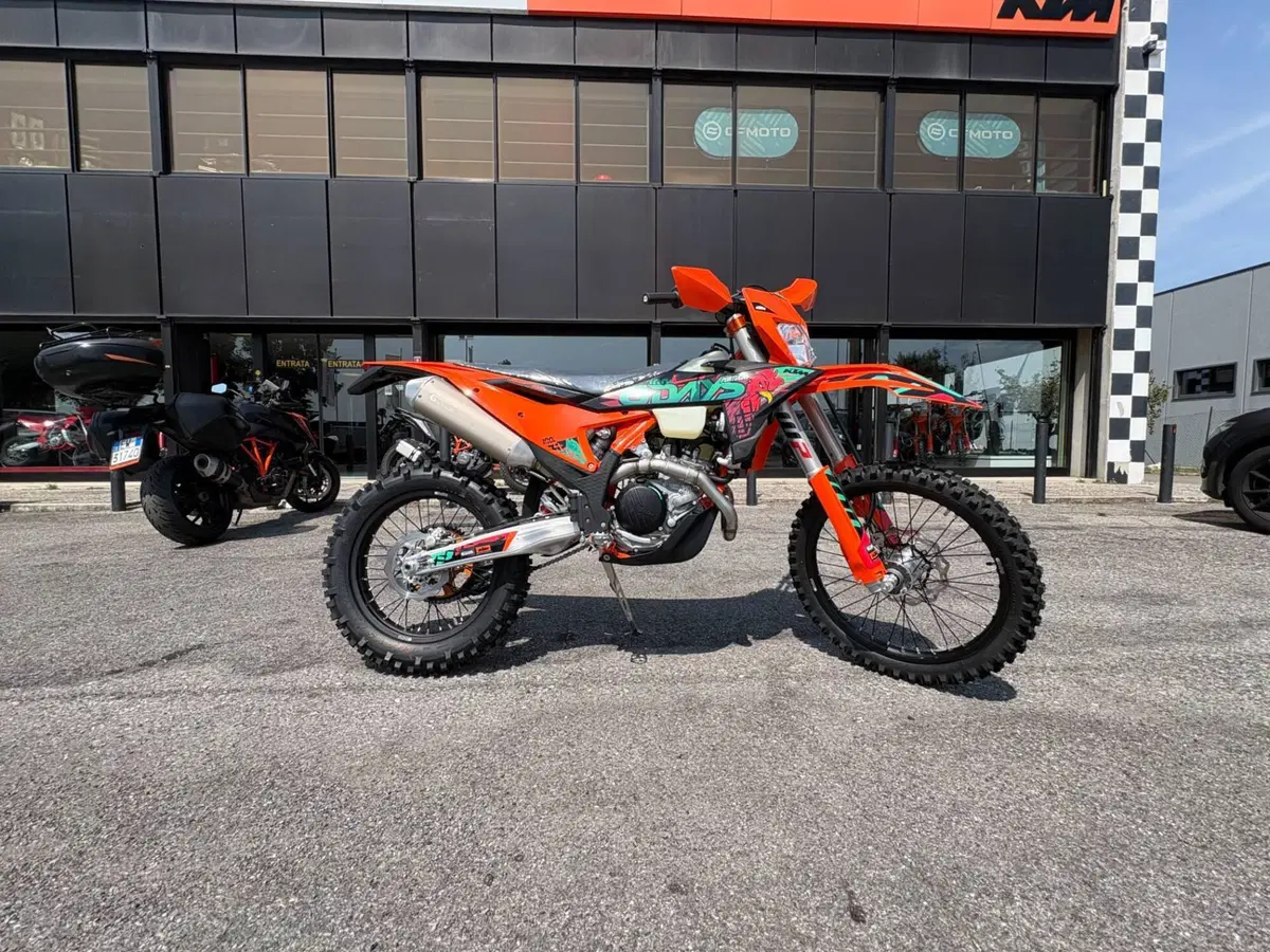 KTM 450 EXC-F 6Days (2027) (3)