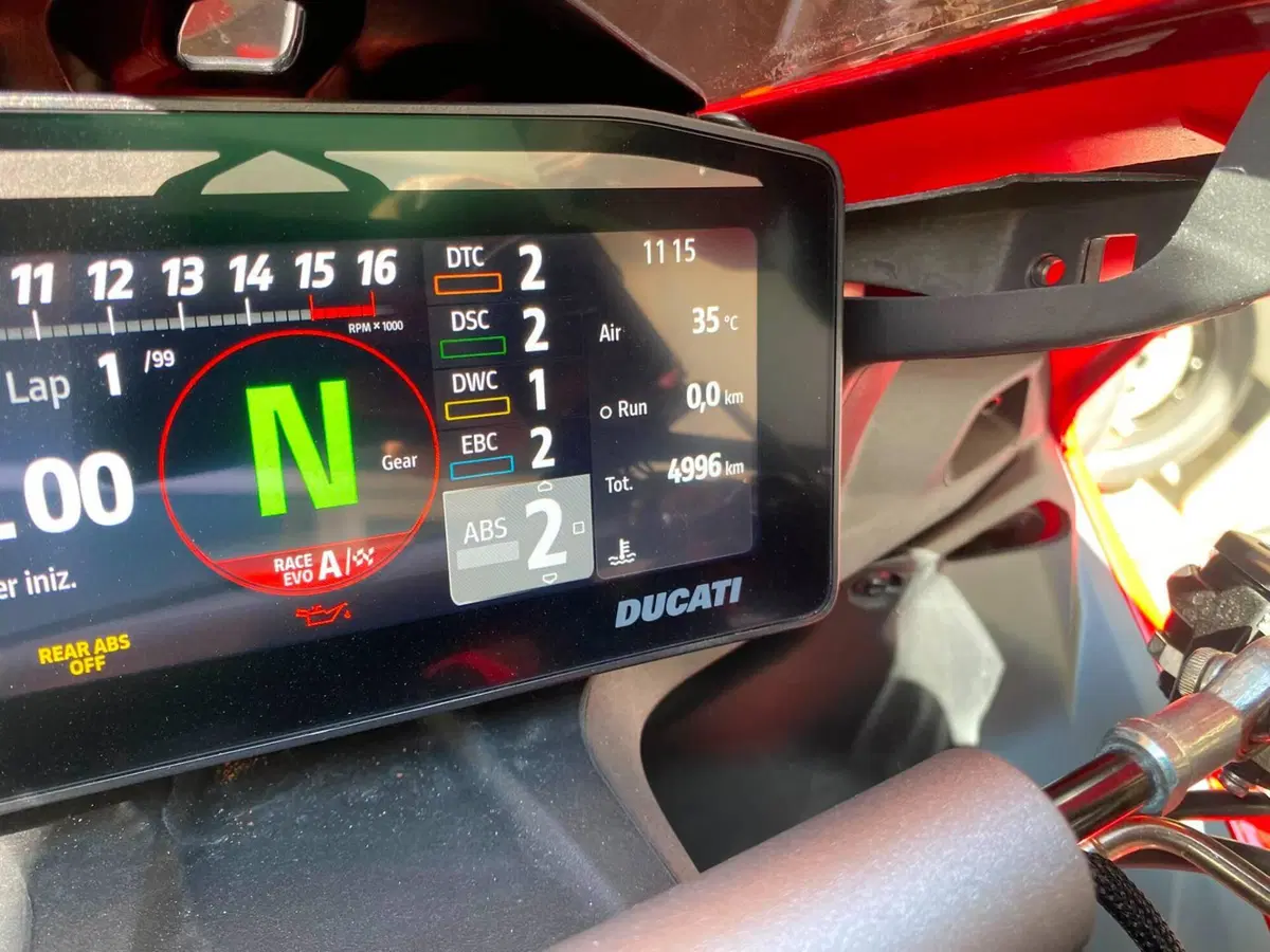 Ducati Panigale V4 (2025 - 26) (3)