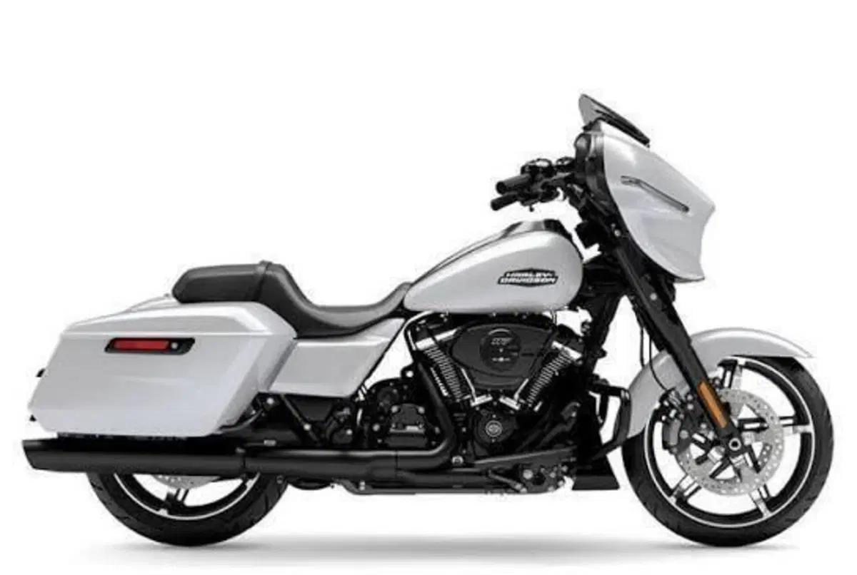 Harley-Davidson Street Glide (2024 - 26)