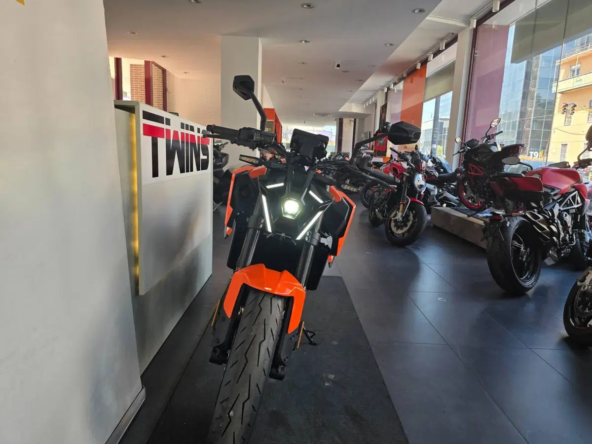 KTM 790 Duke (2027) (3)