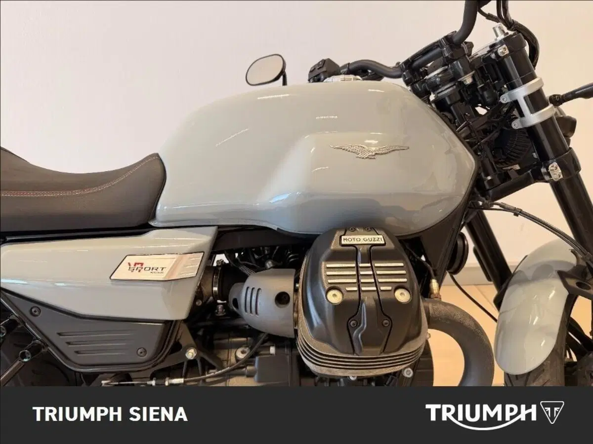 Moto Guzzi V7 Sport (2025 - 26) (6)