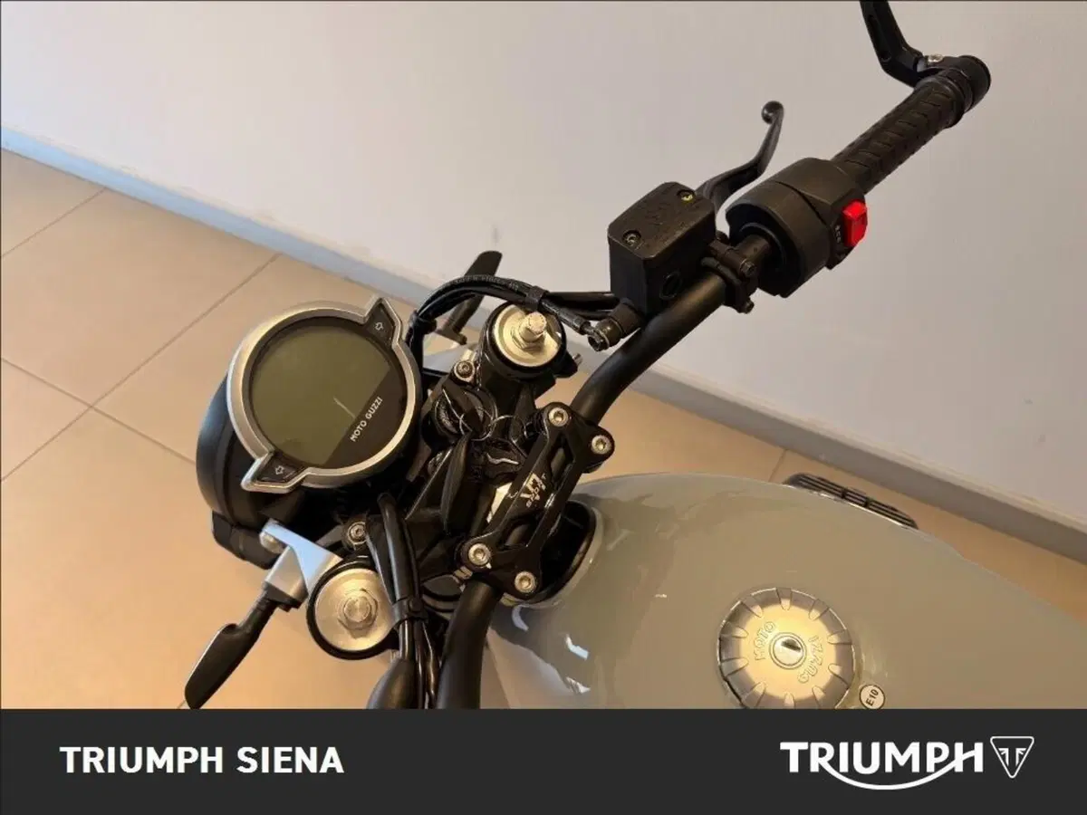 Moto Guzzi V7 Sport (2025 - 26) (11)