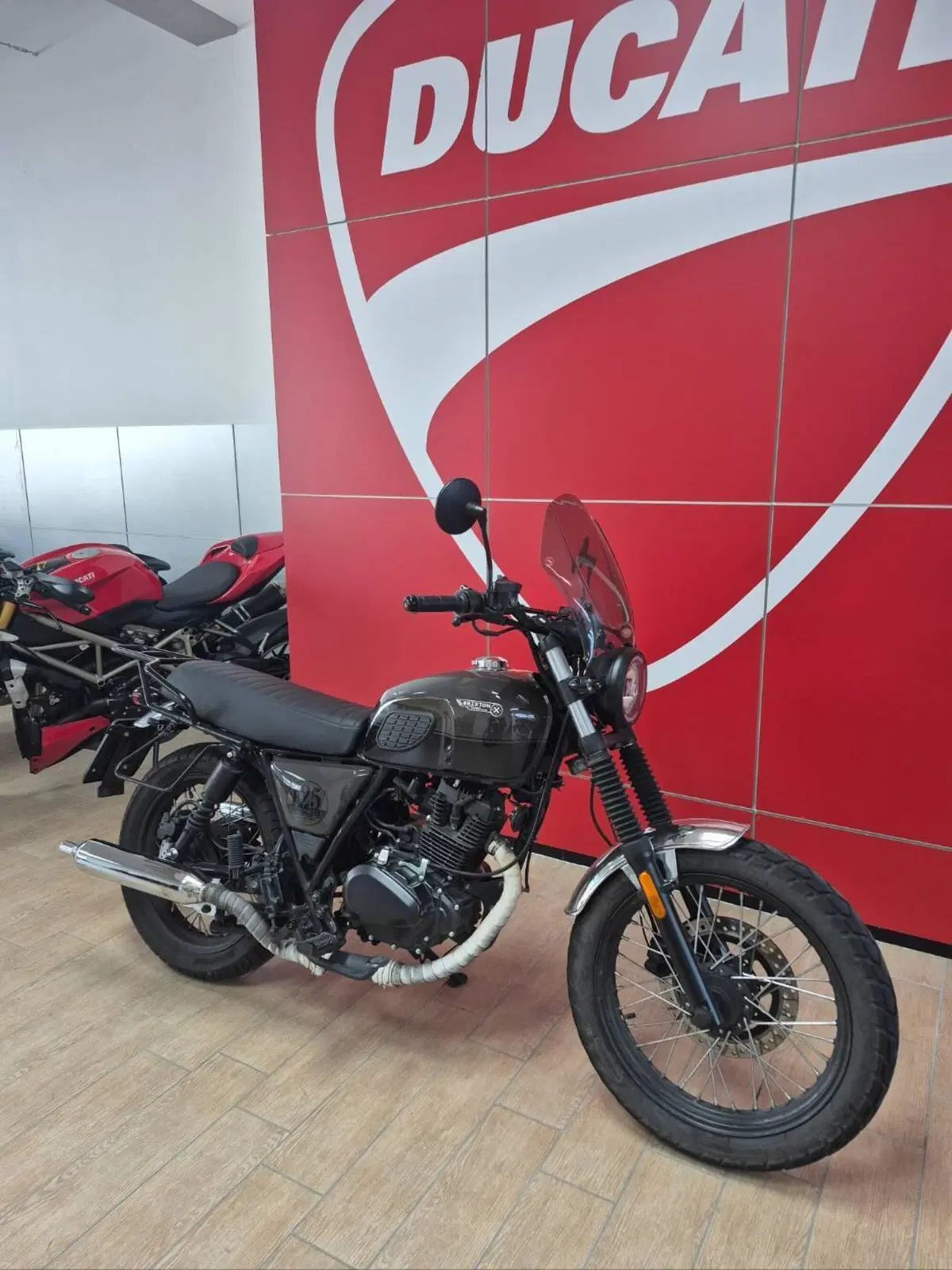 Brixton Motorcycles Cromwell 125 ABS (2021 - 26) (3)