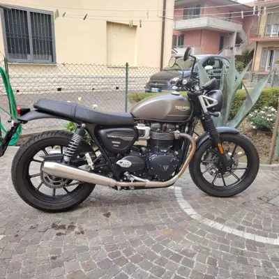 Triumph Speed Twin 900 (2023 - 24) usata