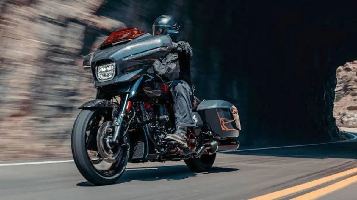 Harley-Davidson CVO Street Glide ST (2026) (4)