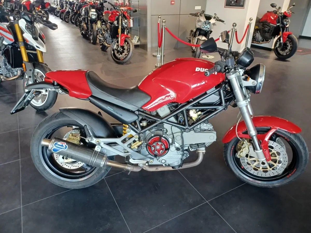 Ducati Monster 620 I.E (2002)