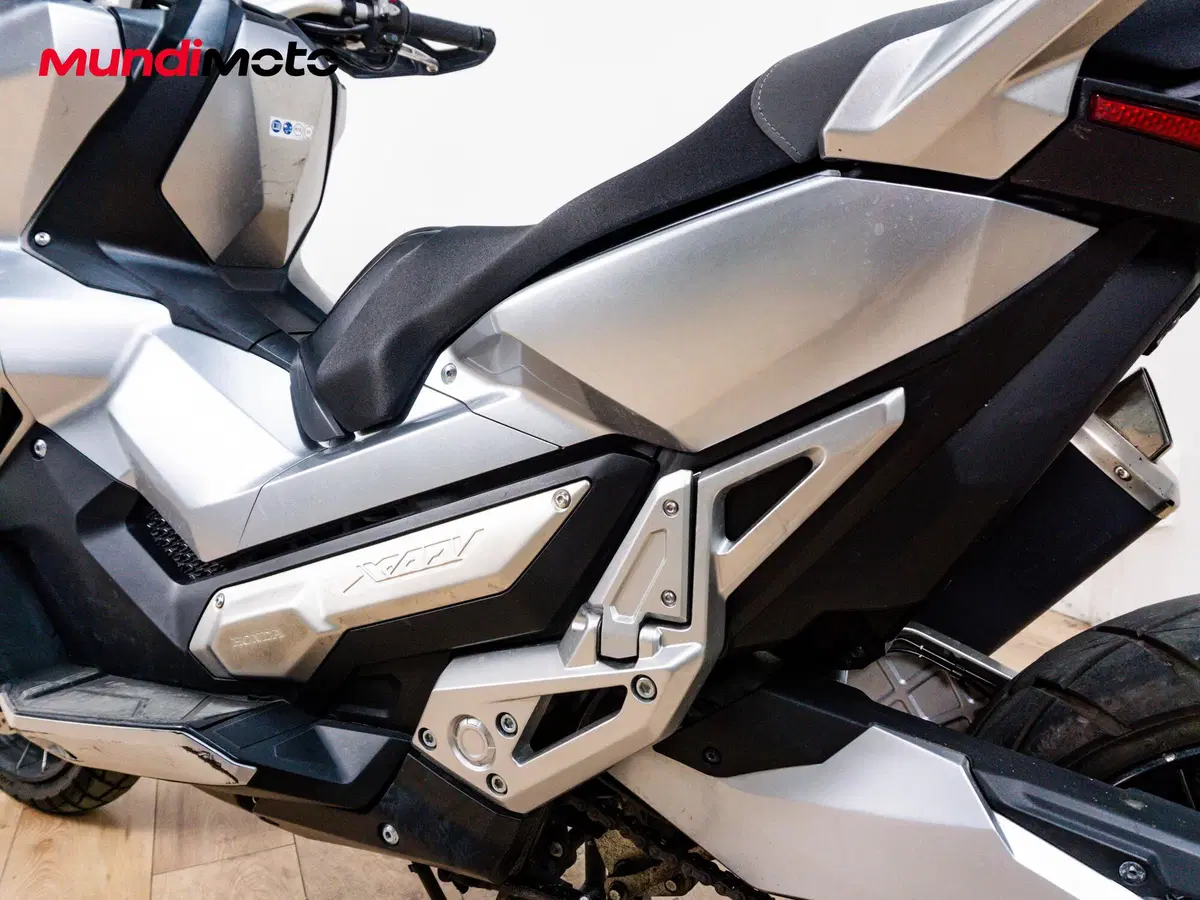 Honda X-ADV 750 (2017) (10)