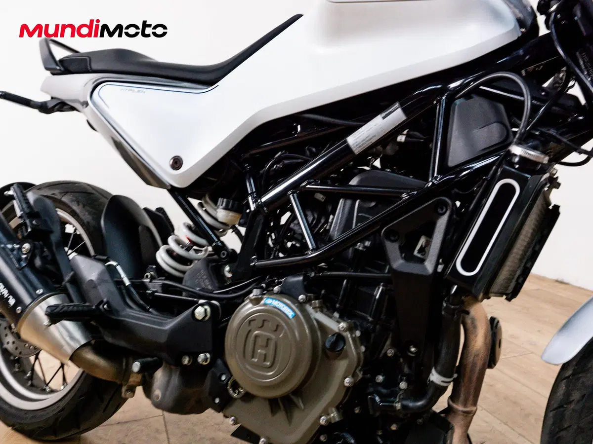 Husqvarna Vitpilen 401 (2020) (5)