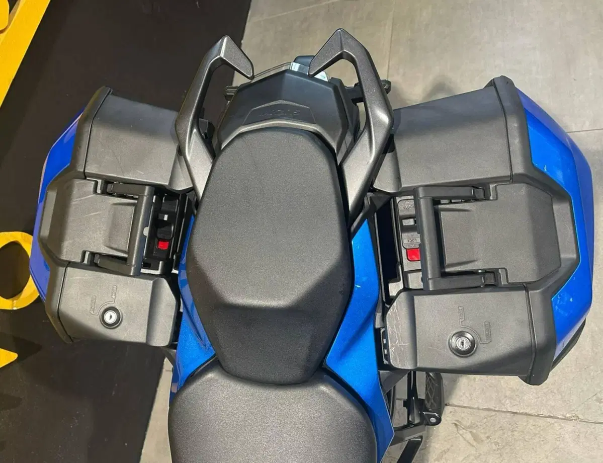 Suzuki GSX-S1000GT (2022 - 24) (8)