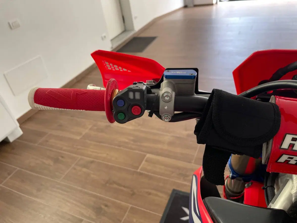 Honda CRF 400RX Enduro Special (2023) (11)