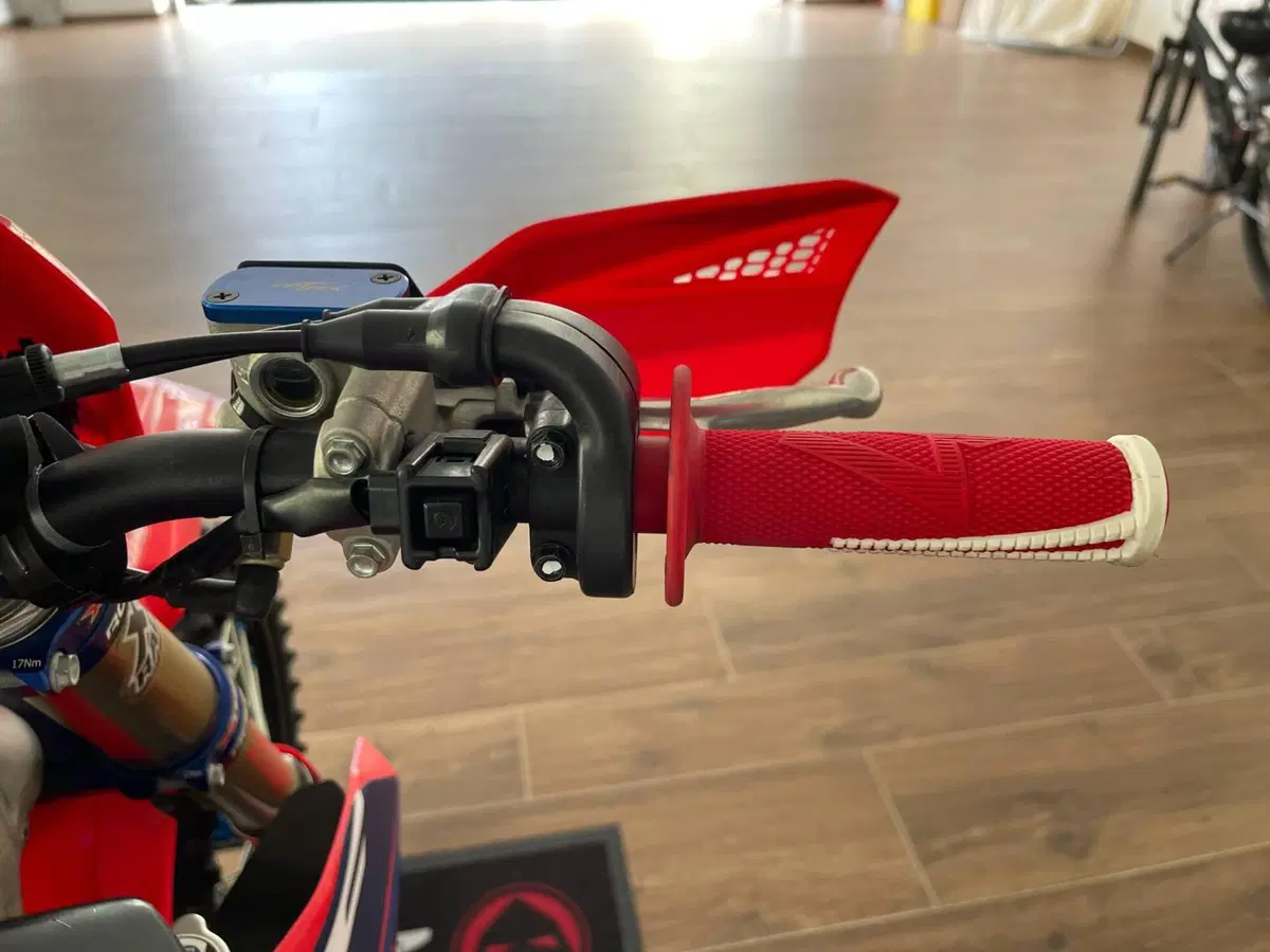 Honda CRF 400RX Enduro Special (2023) (12)
