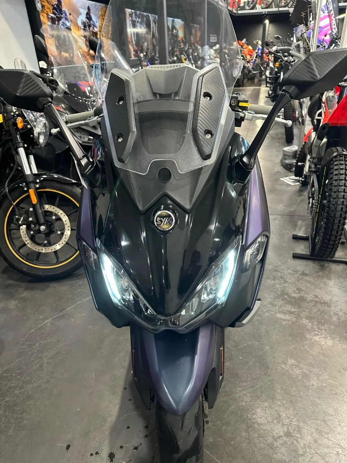Sym Maxsym TL 508 (2021 - 24) (11)