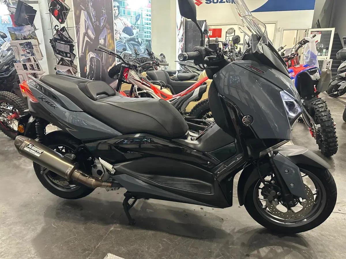 Yamaha X-Max 300 (2021 - 24) (4)