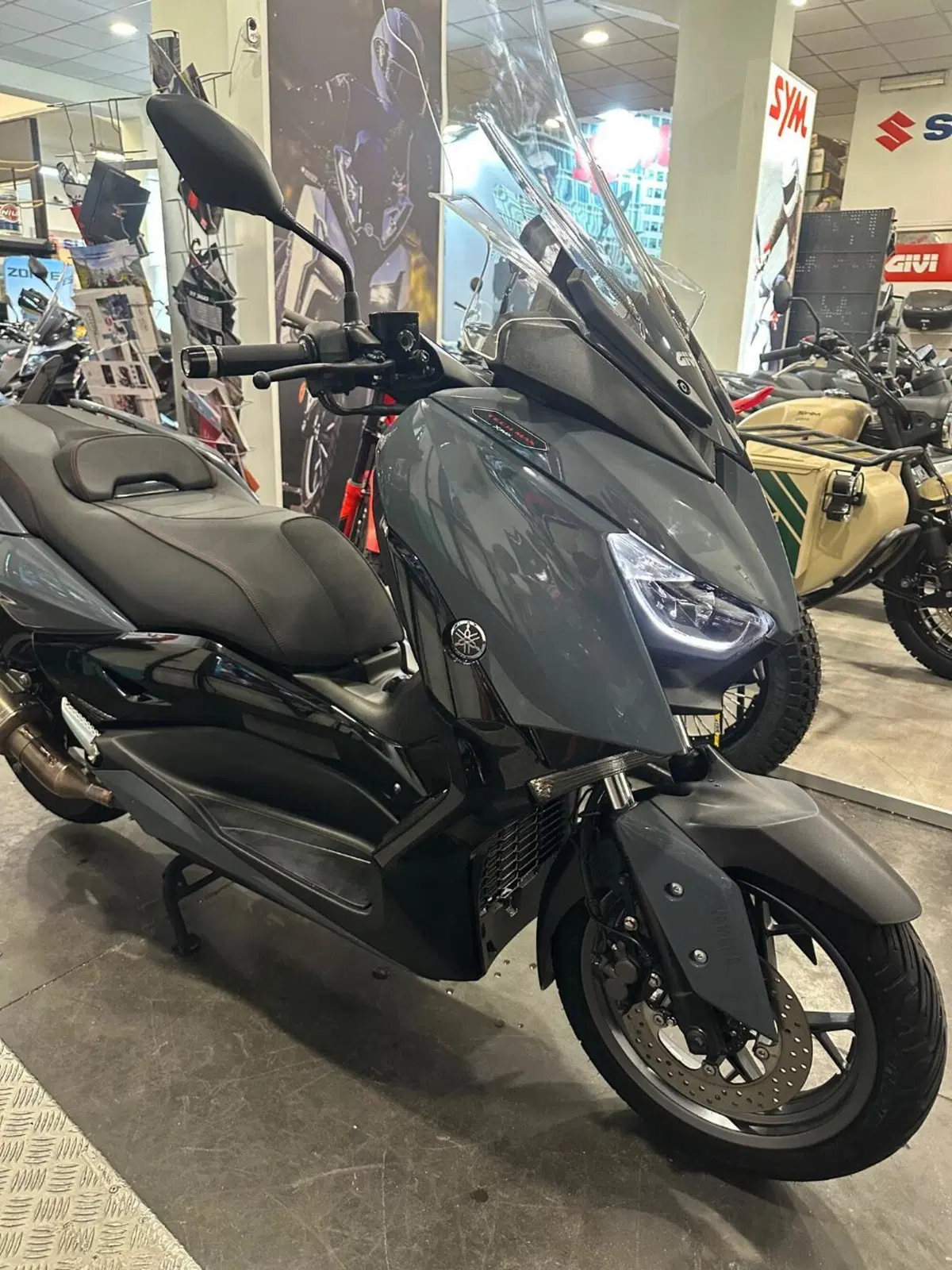 Yamaha X-Max 300 (2021 - 24) (5)