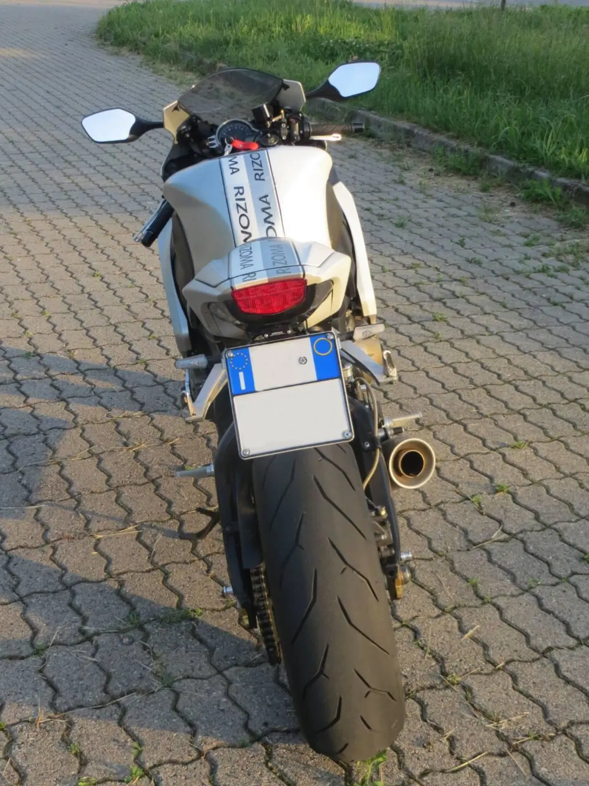 Honda CBR 1000 RR Fireblade (2008 - 11) (4)