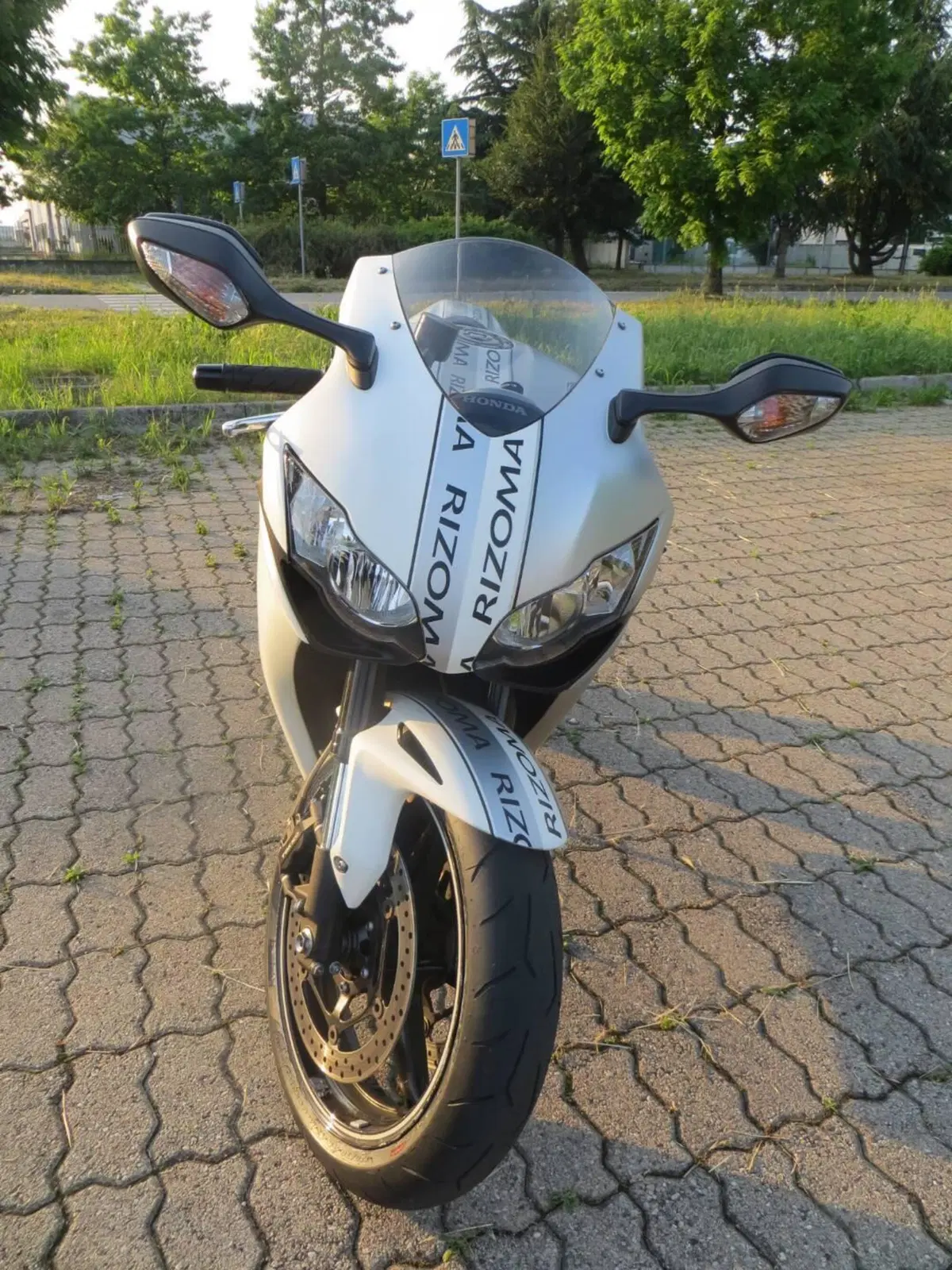 Honda CBR 1000 RR Fireblade (2008 - 11) (2)