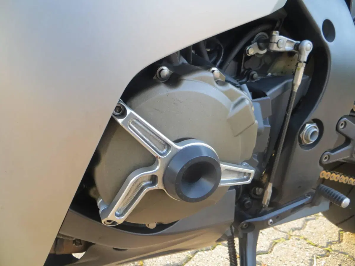 Honda CBR 1000 RR Fireblade (2008 - 11) (7)