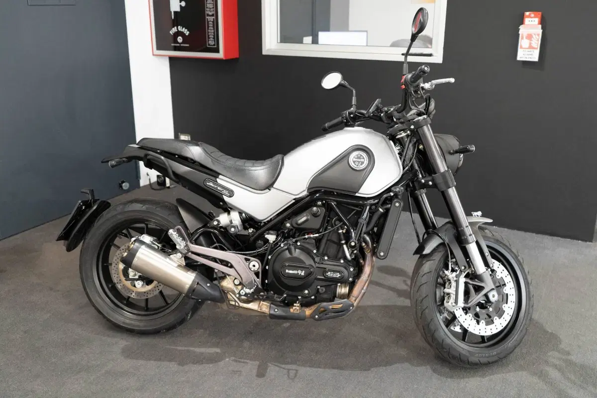 Benelli Leoncino 500 ABS (2017 - 20) (3)