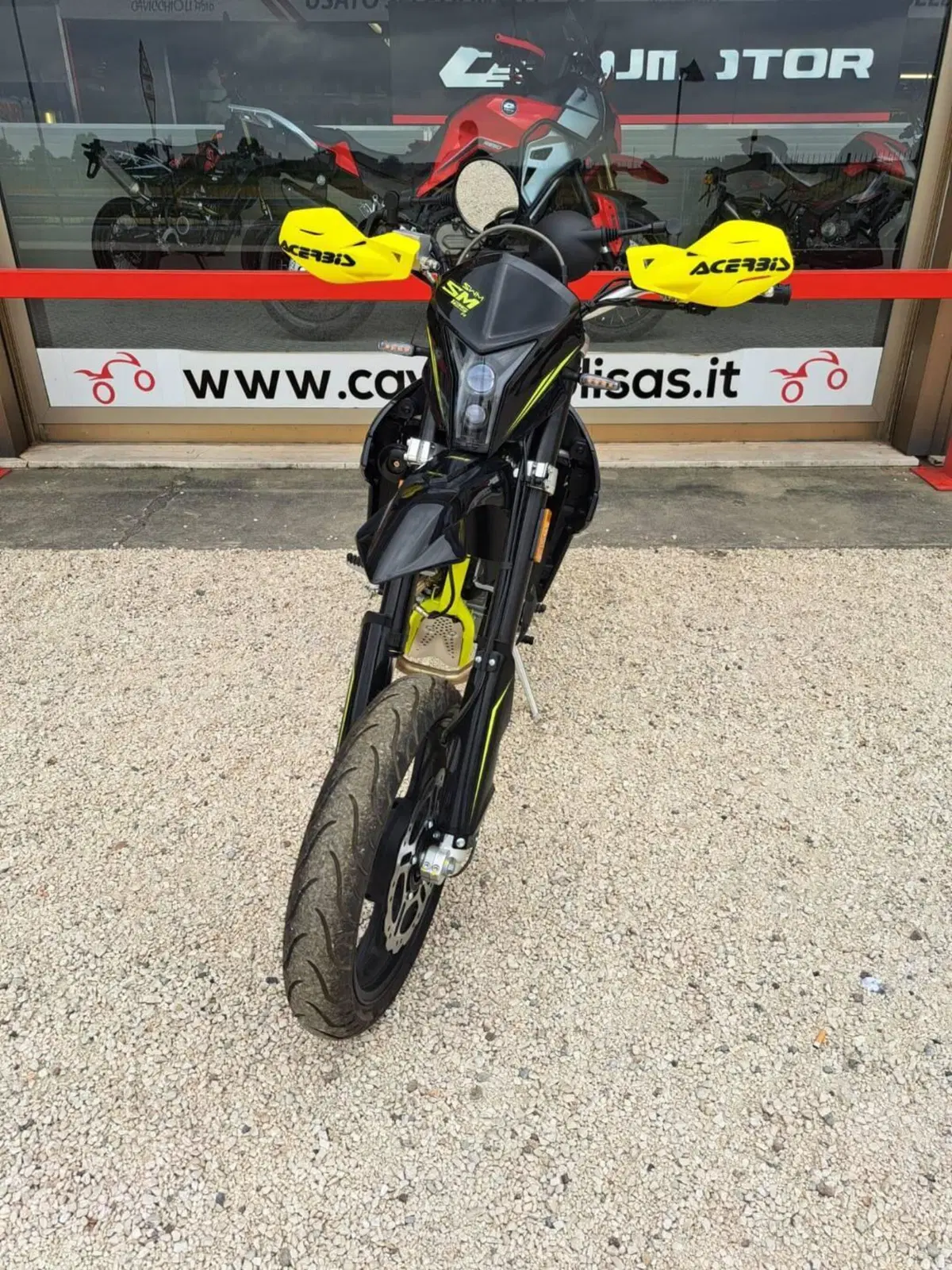Swm SM 125 R (2025 - 26) (3)