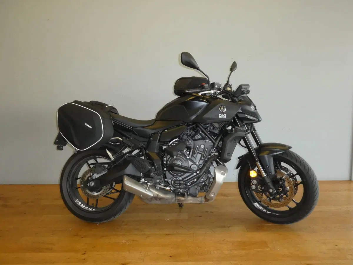 Yamaha MT-07 Y-AMT (2025 - 26) (4)