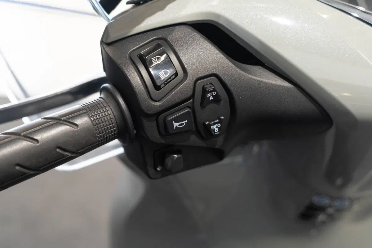 Honda SH 350 (2021 - 24) (5)