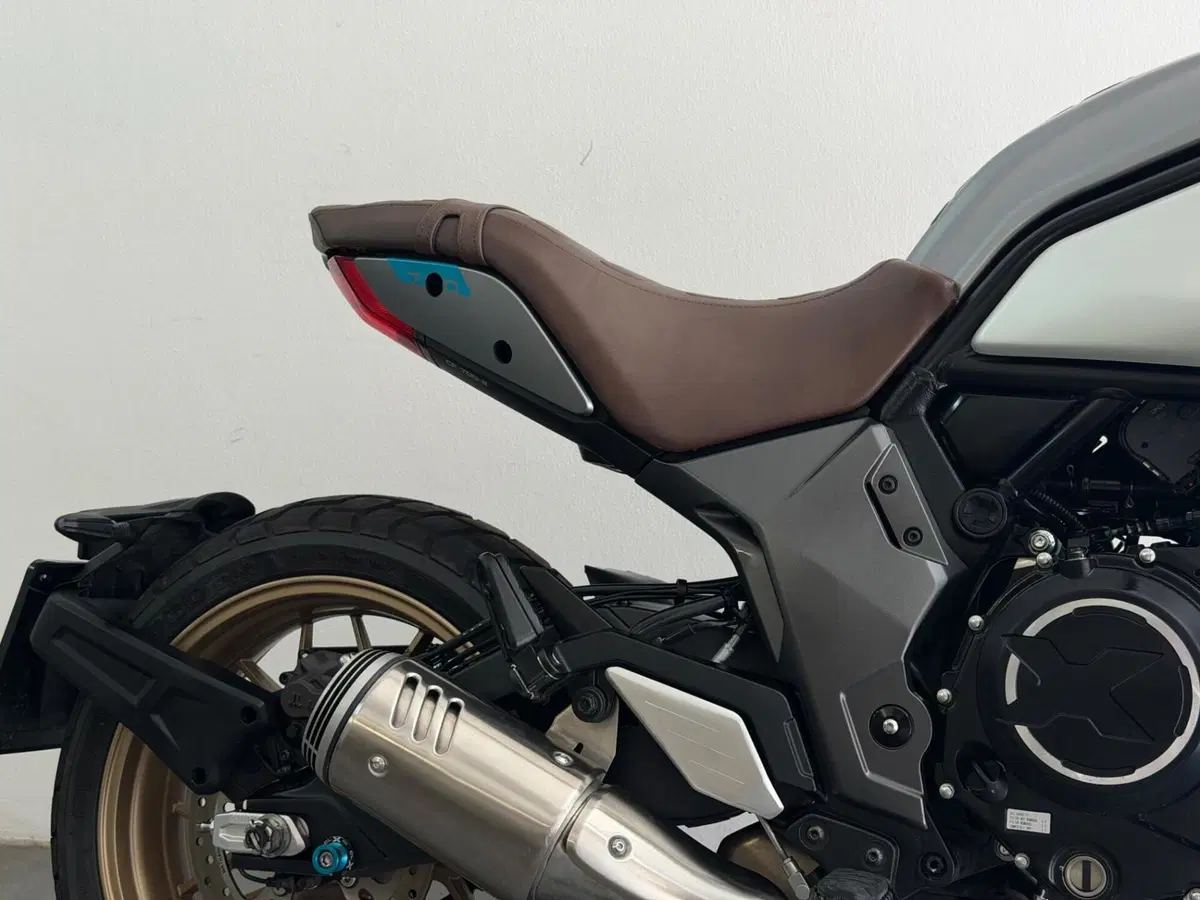CFMOTO 700CL-X Heritage (2021 - 26) (3)