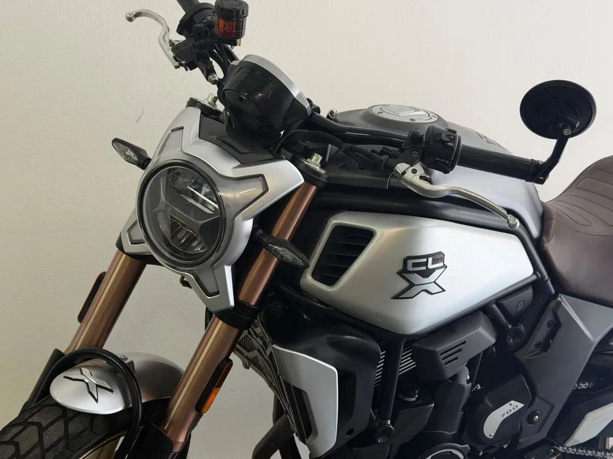 CFMOTO 700CL-X Heritage (2021 - 26) (11)