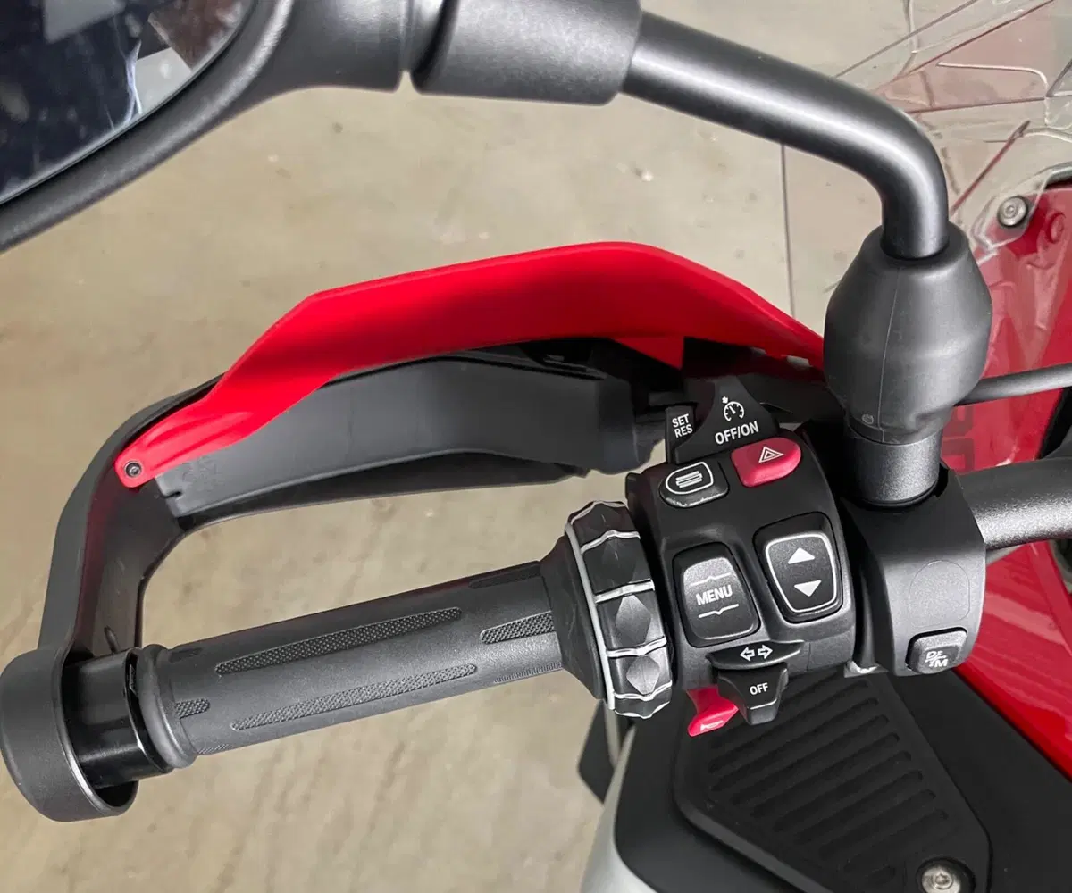 Bmw R 1300 GS Adventure (2025 - 26) (11)