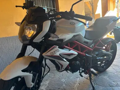 Benelli BN 125 (2021 - 25) usata