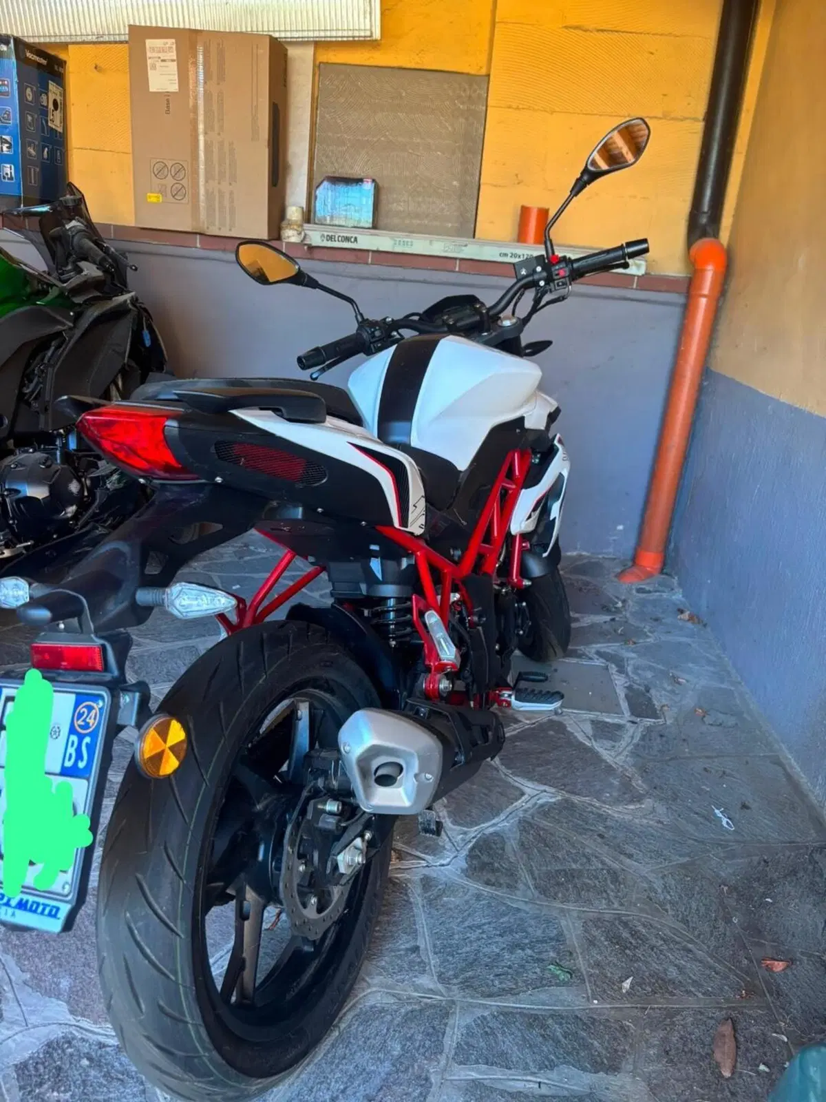 Benelli BN 125 (2021 - 25) (5)