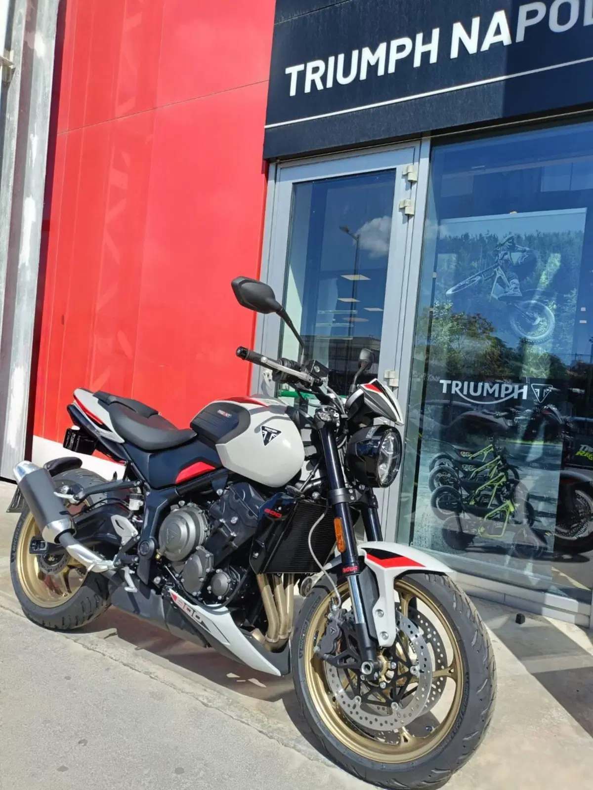 Triumph Trident 800 (2026)