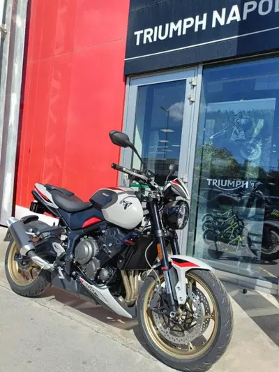 Triumph Trident 800 (2026) usata