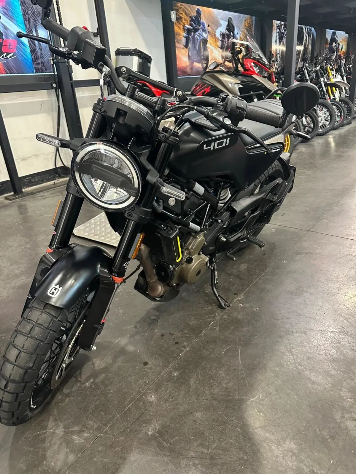 Husqvarna Svartpilen 401 (2021 - 23)