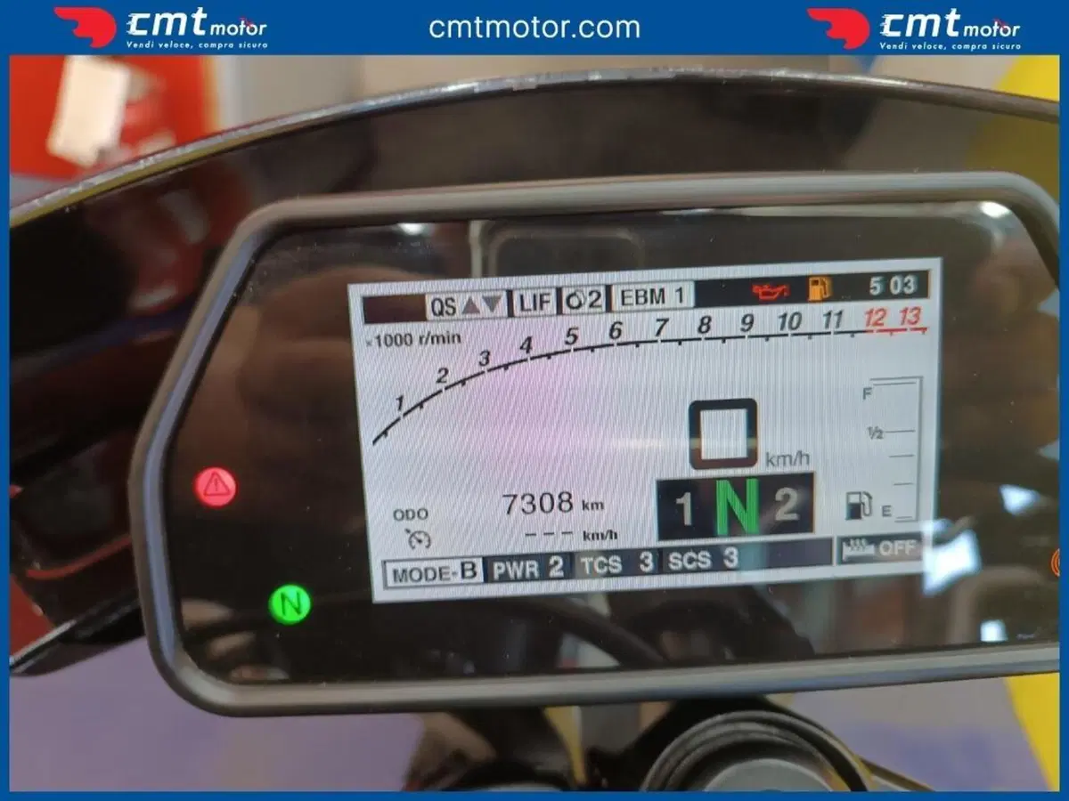 Yamaha MT-10 (2022 - 26) (5)