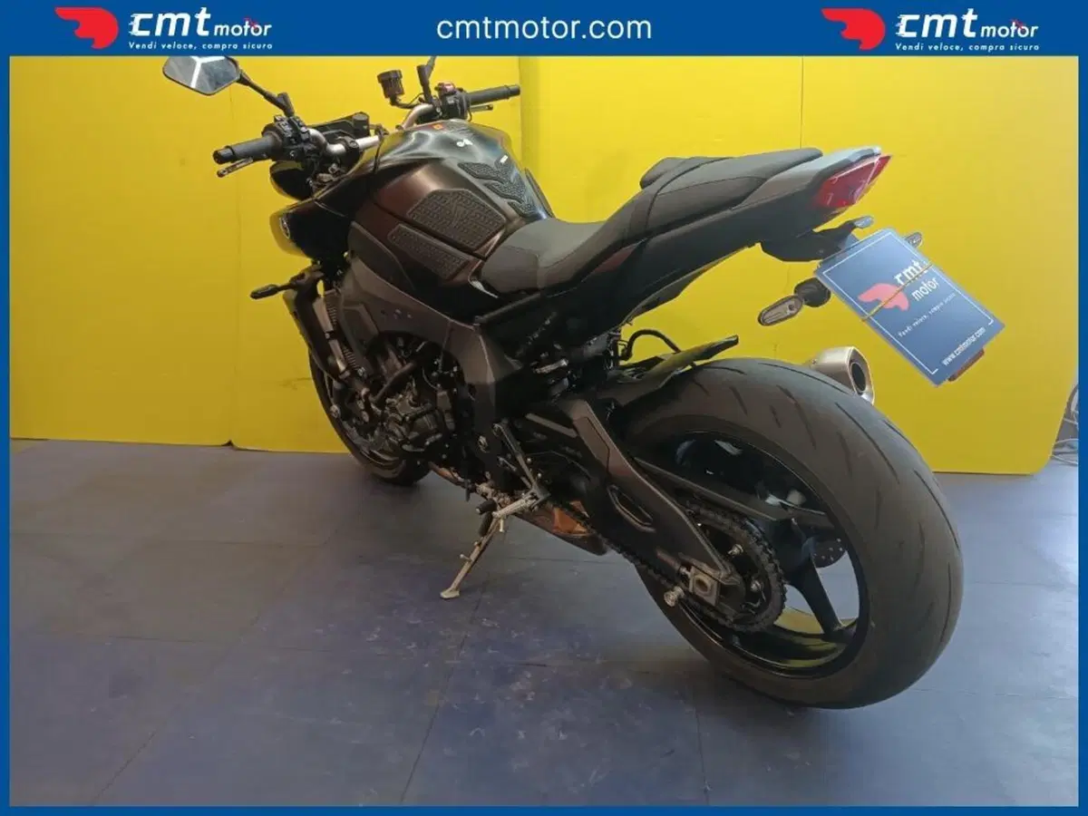 Yamaha MT-10 (2022 - 26) (7)