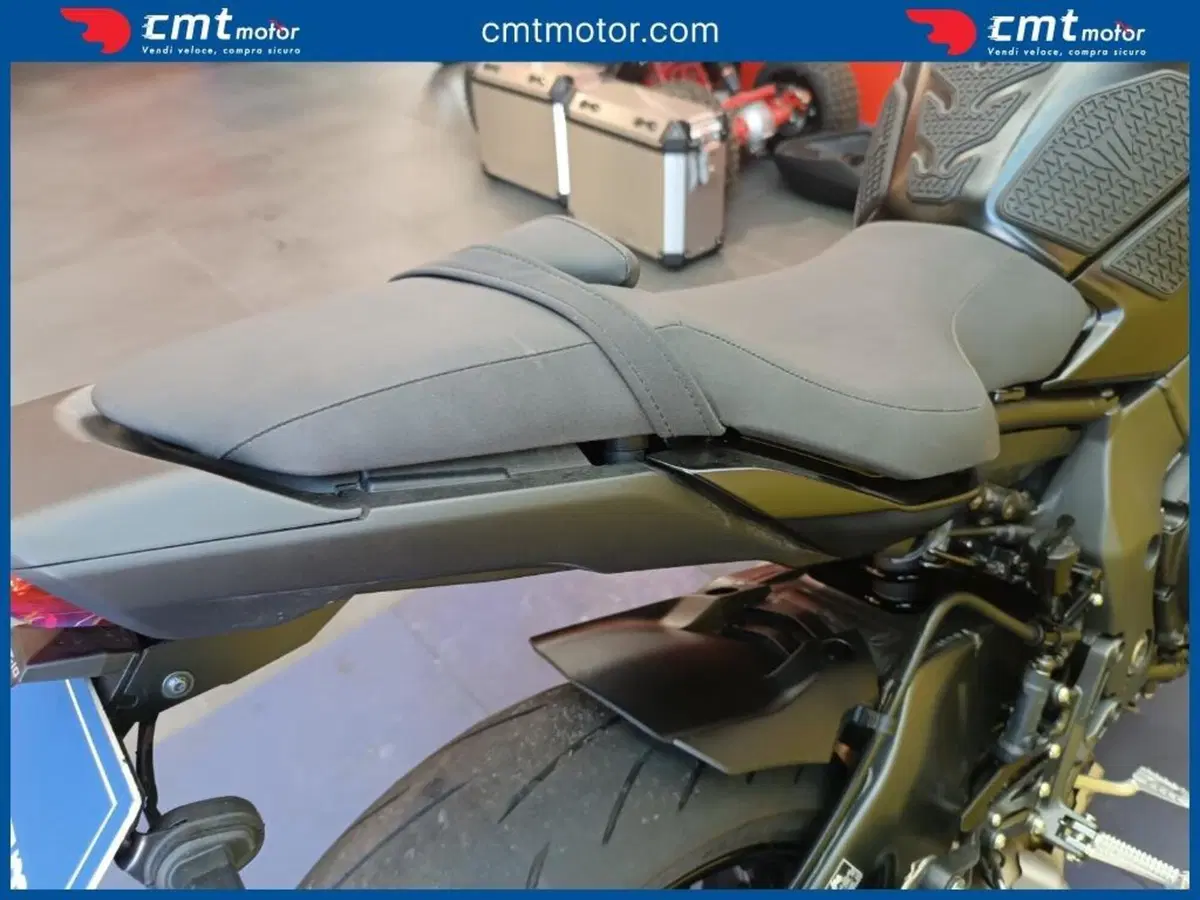 Yamaha MT-10 (2022 - 26) (10)