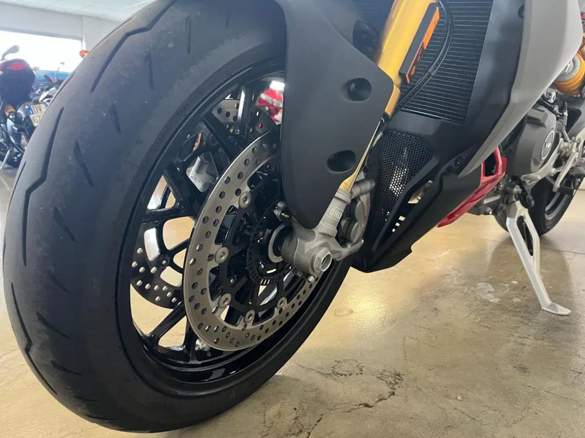 Ducati Streetfighter V2 (2025 - 26) (3)
