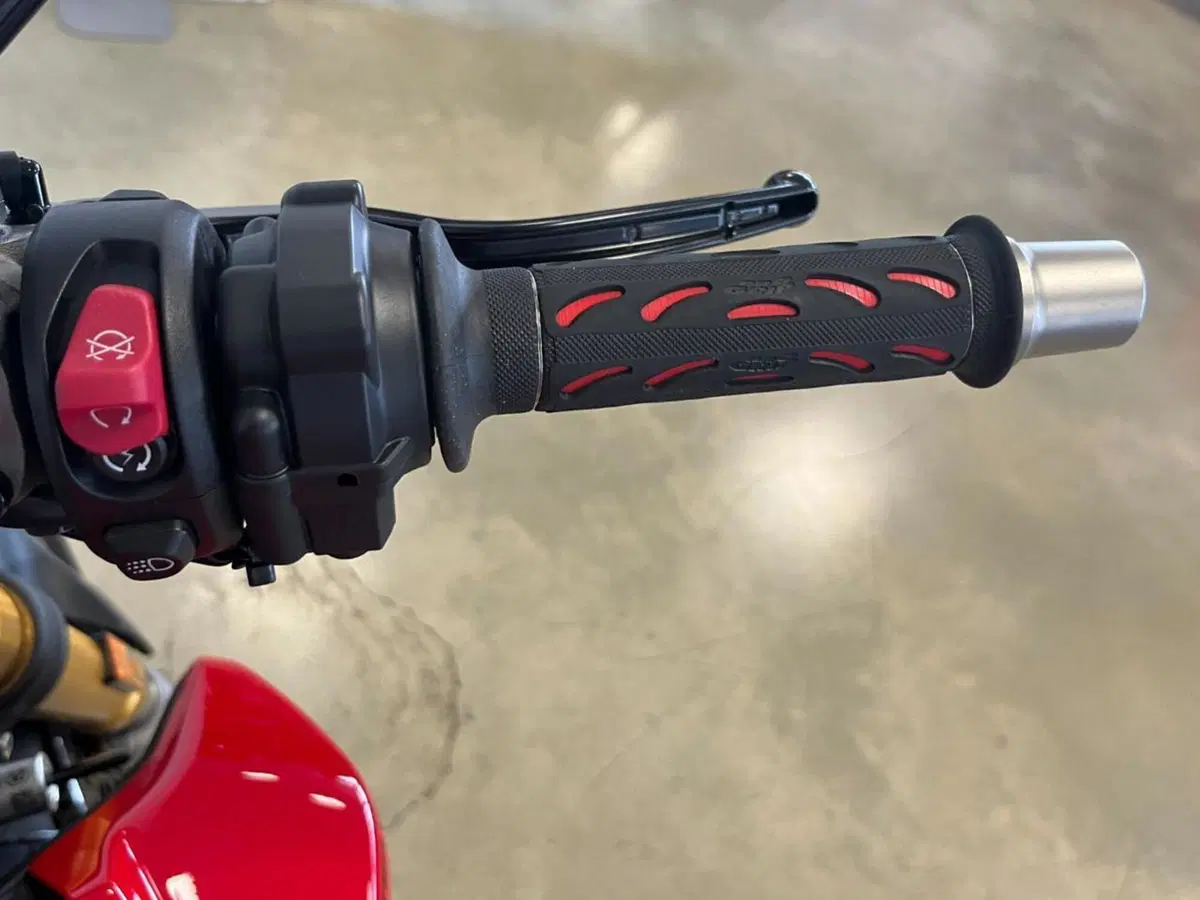 Ducati Streetfighter V2 (2025 - 26) (12)