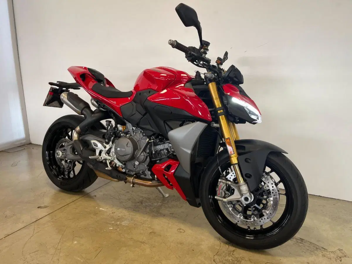 Ducati Streetfighter V2 (2025 - 26) (2)
