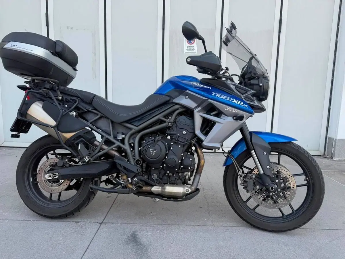 Triumph Tiger 800 XRx (2015 - 17) (3)