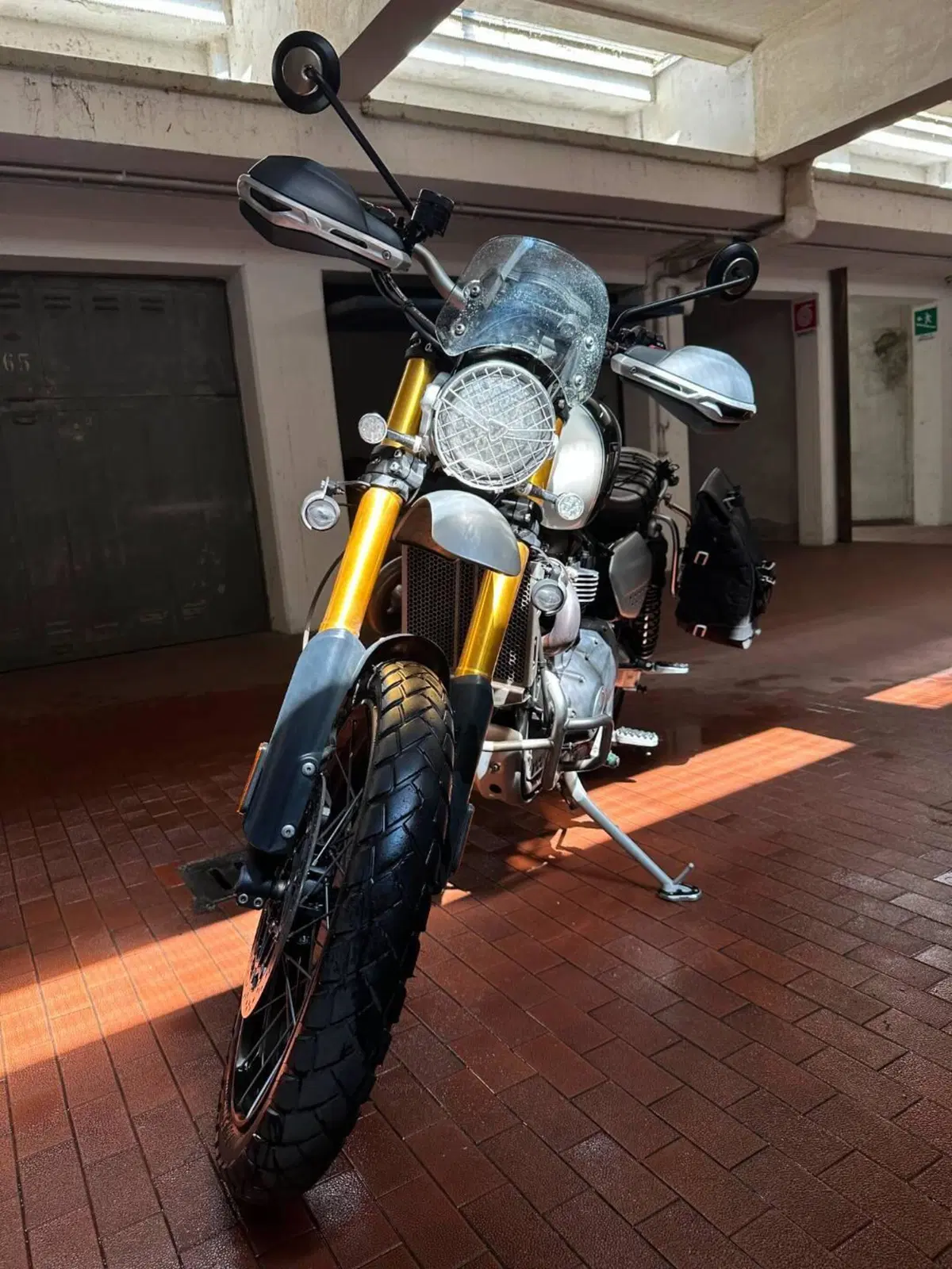 Triumph Scrambler 1200 XE (2019 - 20) (18)