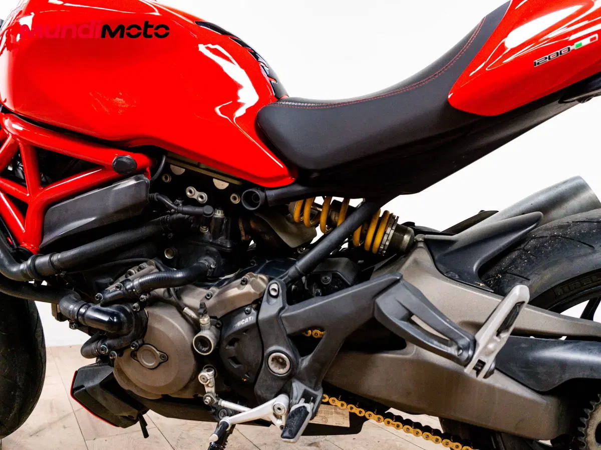 Ducati Monster 1200 (2014 - 16) (10)
