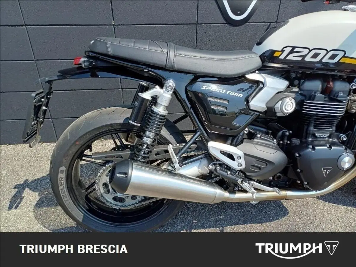 Triumph Speed Twin 1200 (2025 - 26) (4)