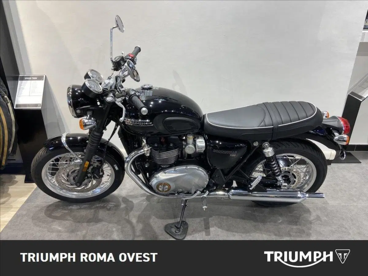 Triumph Bonneville T120 (2021 - 25) (2)