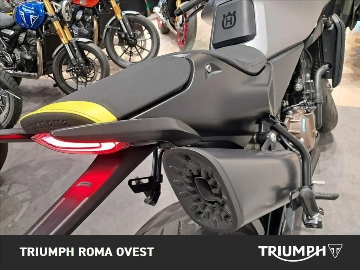 Husqvarna Vitpilen 801 L (2025 - 26) (13)