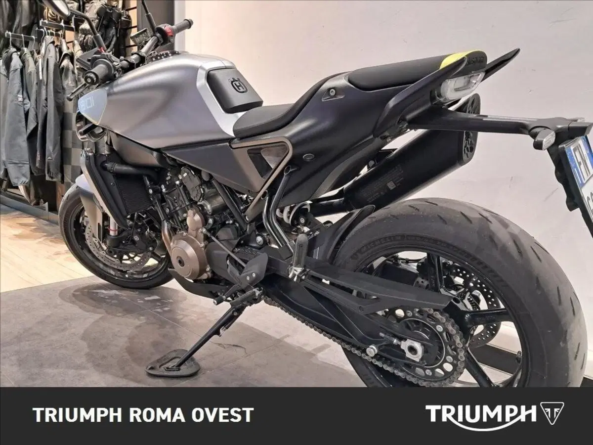 Husqvarna Vitpilen 801 L (2025 - 26) (9)