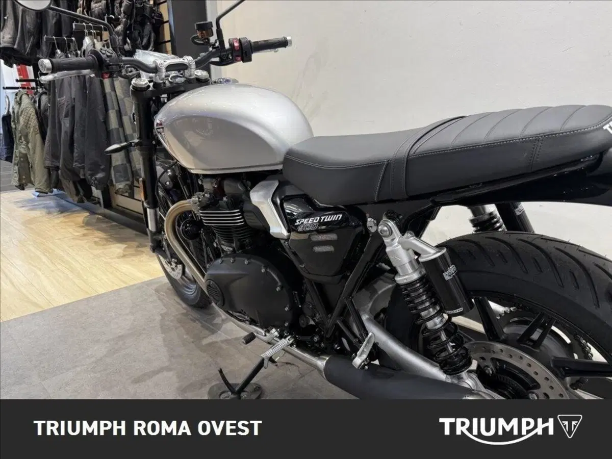 Triumph Speed Twin 900 (2025 - 26) (15)